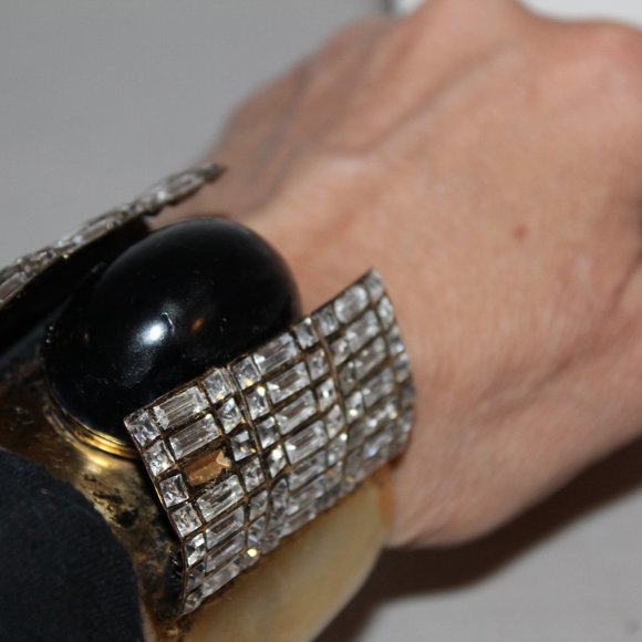 SIGNED IRADJ MOINI UNIQUE STATEMENT CUFF BRACELET ANTIQUE CRYSTAL - Picture 9 of 9